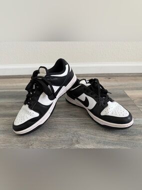 popular Nike Dunk Low Retro "Panda" in black and white  boys size 5.5y